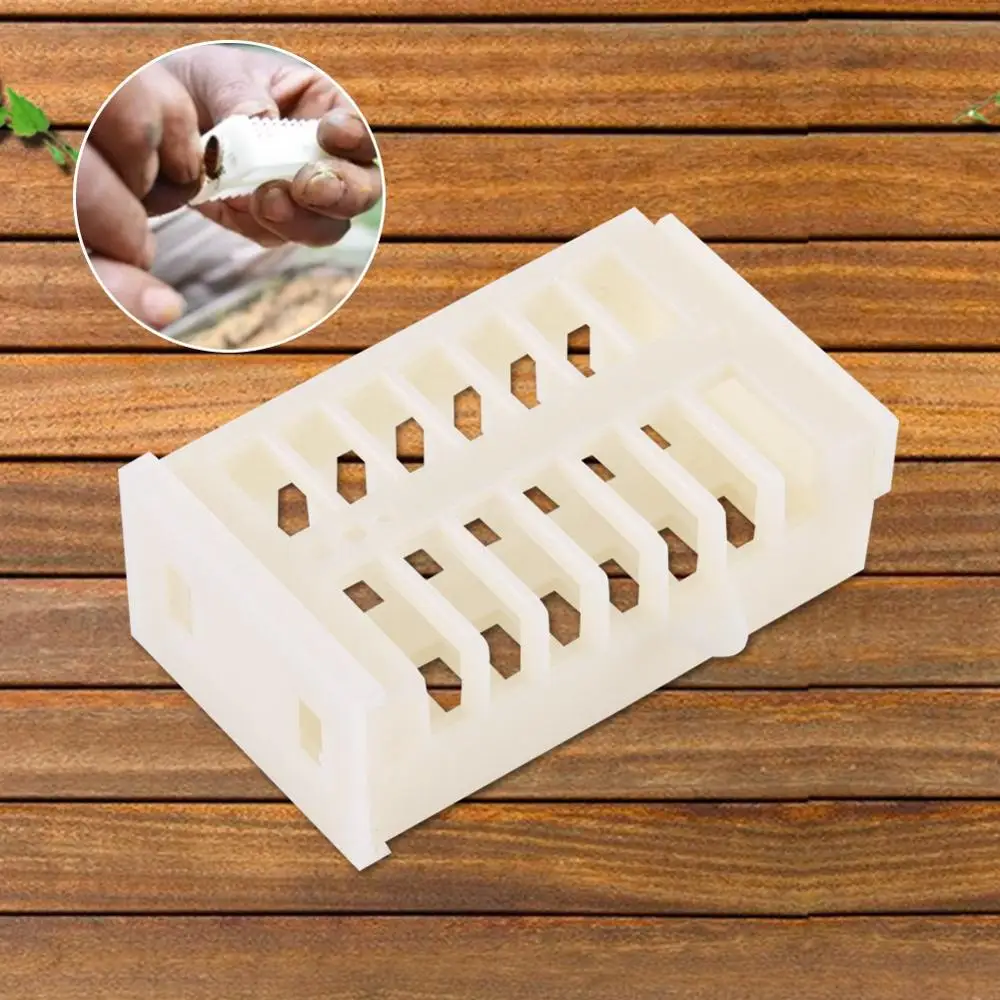 

10 Pcs Adjustable Bee Queen Catching Cage Plastic Match-box Moving Catcher Cage for Beekeeper Beekeeping Equipment Tool