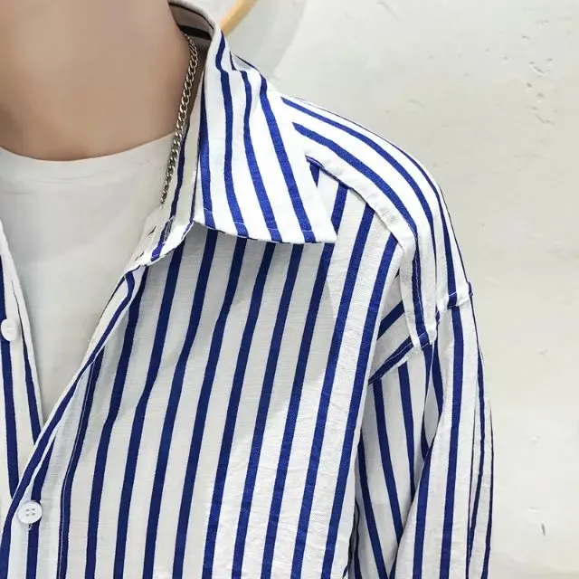 Рубашки Для мужчин 2018 полосатый Свободные для отдыха Длинные рукава простые подходящая ко всему рубашка Для мужчин s корейский стиль