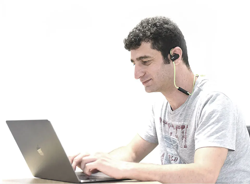 Bluetooth headphones  (5)