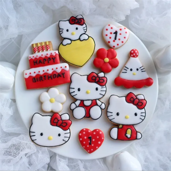 

8pcs Hello kitty DIY plastic fondant cutter cake mold fondant mold fondant cake decorating tools Cookie Tools sugarcraft