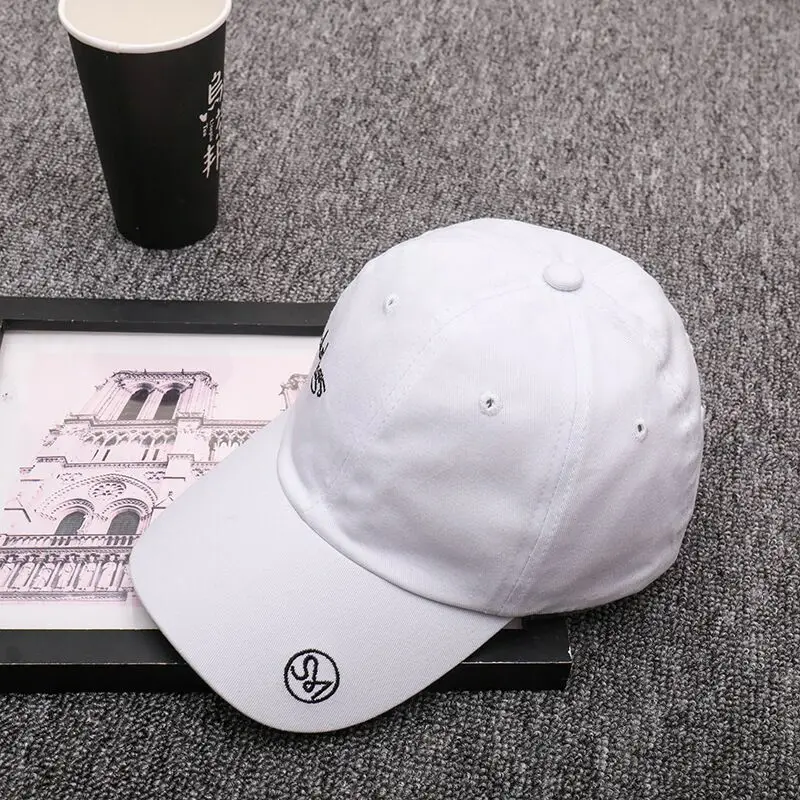 2018 summer new Korean baseball caps men's fashion embroidery patterns