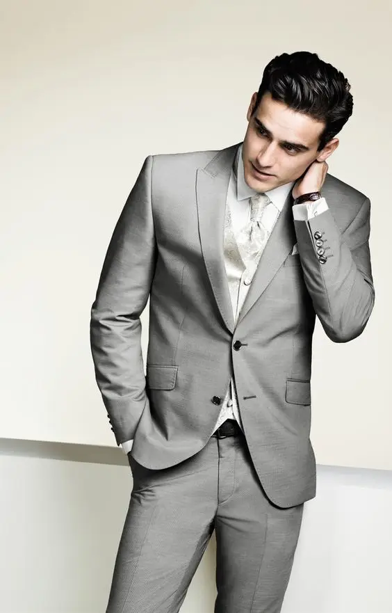 Gray Groom Tuxedos 3 Pieces Best Man Groomsman Suit Bridegroom Wear