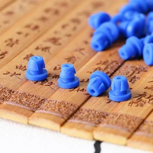 100 шт. татуировки аксессуары татуировки иглы прочный силиконовый люверсами татуировки иглы Чернила Совет сцепление татуировки иглы Кепки селиконовые насадки для аппарата силиконовые люверсы силиконовый коврик для тату