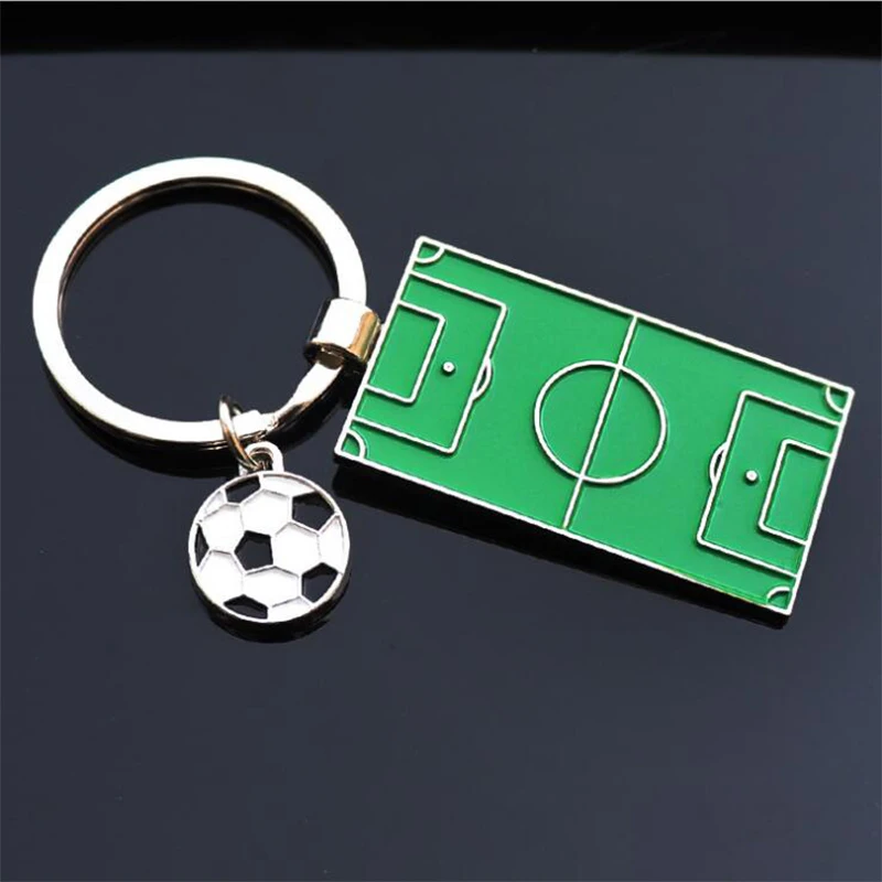 

2018 new arrive Creative car Football Field Keychain car key Pendant Universal Alloy key ring Auto Accessories for gift