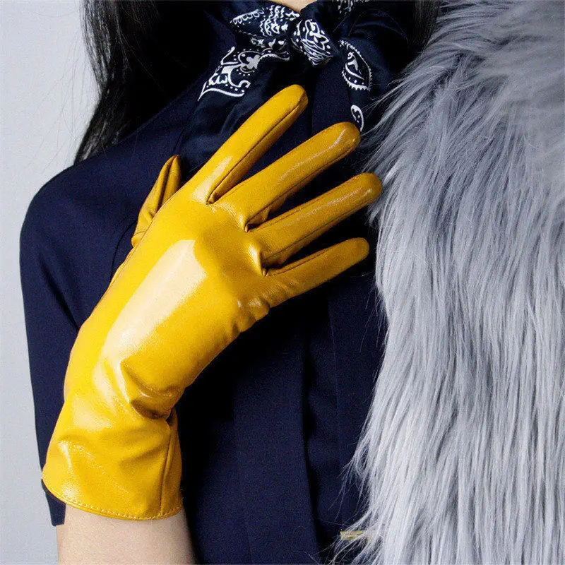 Короткие перчатки из лакированной кожи 16 см ультра короткие кожаные зеркальные Яркие Кожаные Модные ярко-желтые яркие перчатки QPJH02