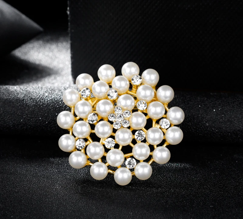 NIUYITID Women Imitation Pearls Brooches Lapel Pin Rhinestone Crystal Jewelry Cheap Price Korean Style Female Accessories (6)