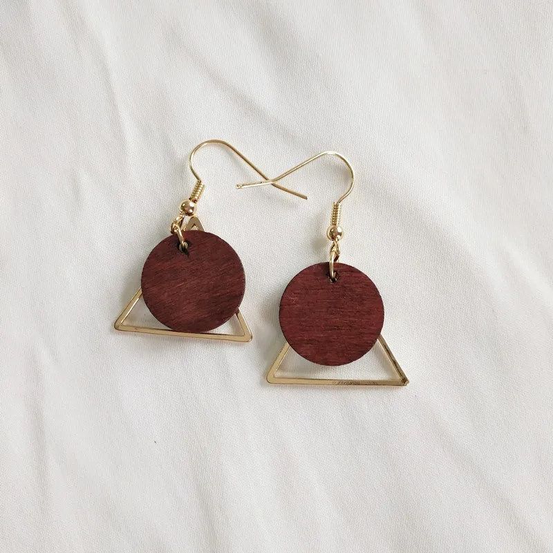 Free shipping Restore ancient ways the minimalist triangular geometry wood fashion women stud earringsThe party accessories