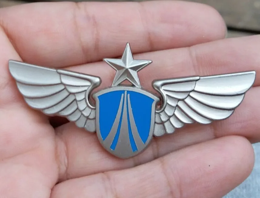 Советский Военная Униформа спортивный человек знак 2 calss pin СССР Россия | Дом и сад
