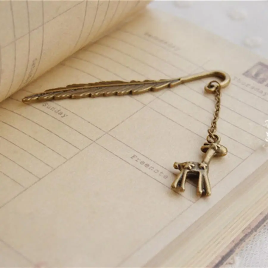 

DIY Cute Creative Key Metal Bookmark Lovely Cartoon Kawaii Deer Paper Clips For Kids Korean Stationery Student 745
