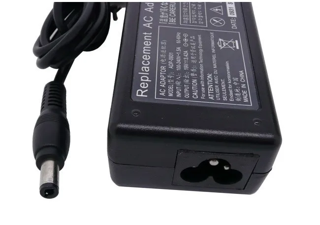 TOSHIBA 19V 3.42A-1