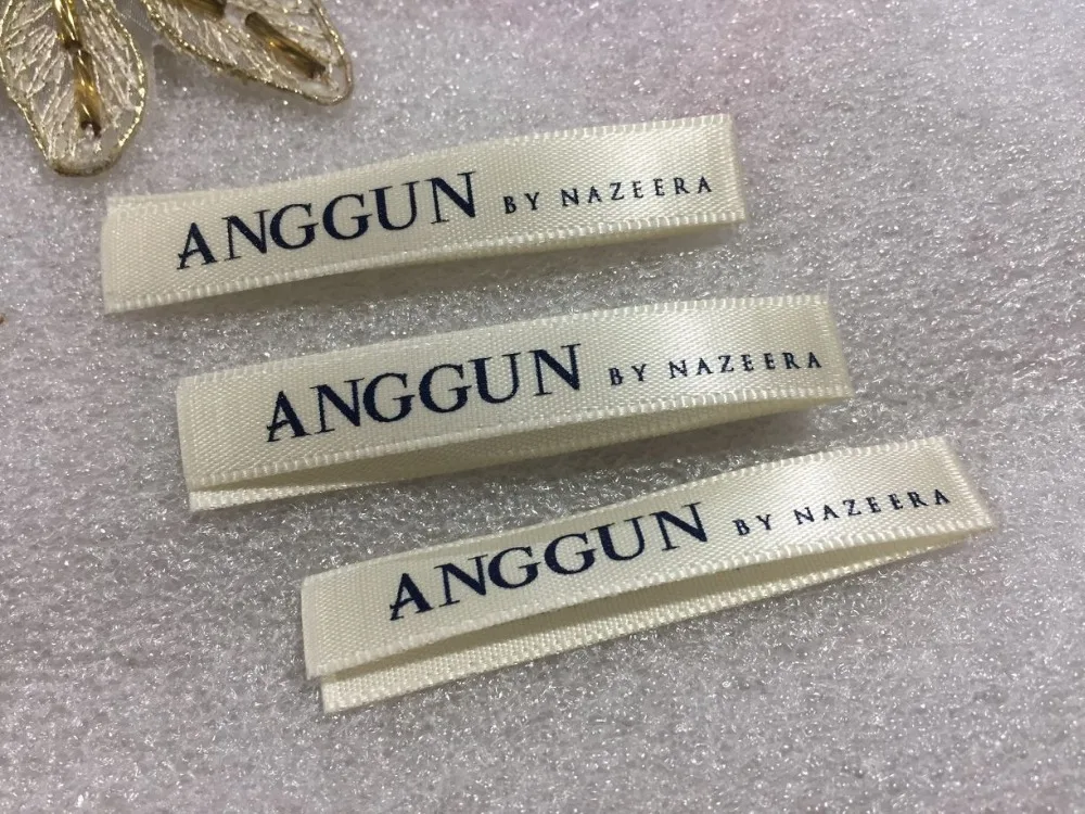 Polyester Garment Labels Tag Silk Garment Labels Tag Customized