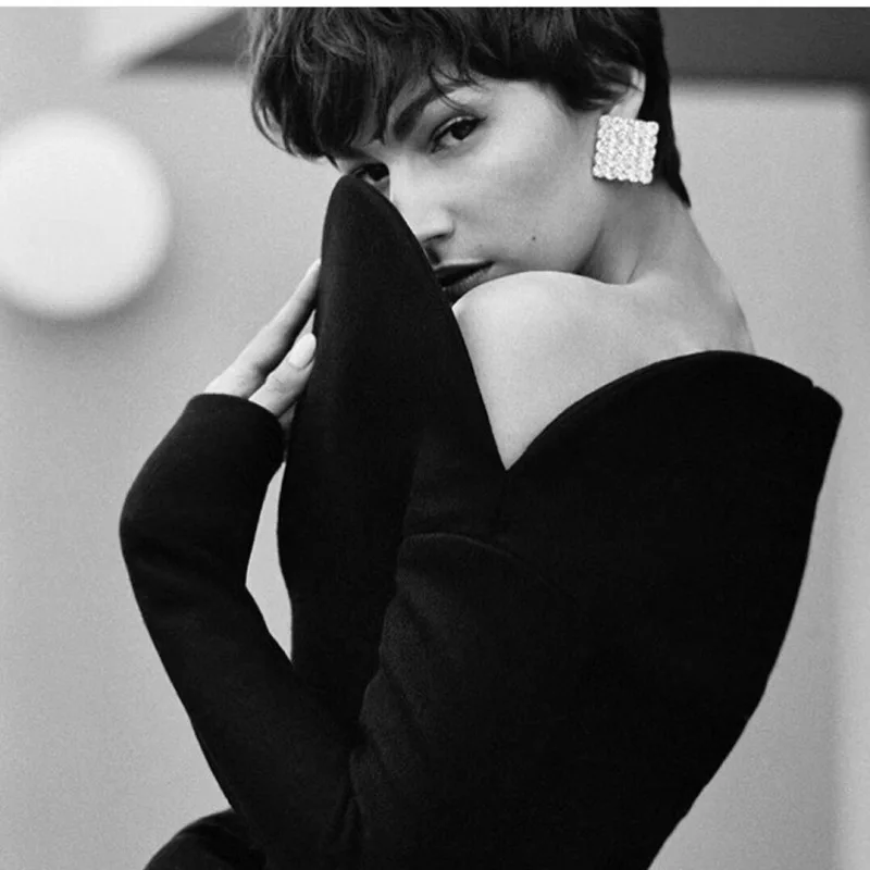 

SHIFEEL 2019 New Original design Geometric Rhinestone Square Clip Earrings Women's Jewelry Simple Temperament Pendients