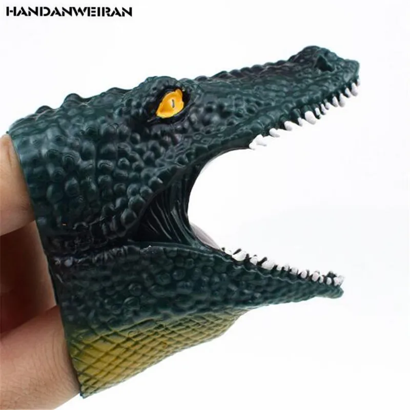

1PCS Dark Green Crocodile Finger Puppet Toy Storytelling Props Funny Crocodiles Puppets Toys For Kid Children 8.5CM HANDANWEIRAN