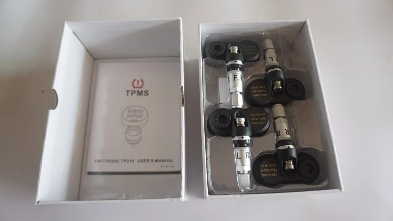 On sale Tyresafe TP200 TPMS with USB socket Tire Tyre Pressure monitoring system monitor Dolls Support Bar and PSI On sale Tyresafe TP200 TPMS with USB socket Tire Tyre Pressure monitoring system monitor Dolls Support Bar and PSI