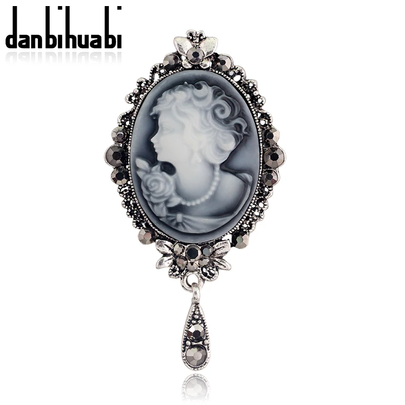 

Vintage Brooches Silver Gold Cameo Brooch Luxurious Palace Jewelry Accessories Pretty Beauty Queen Brooches Pin For Women