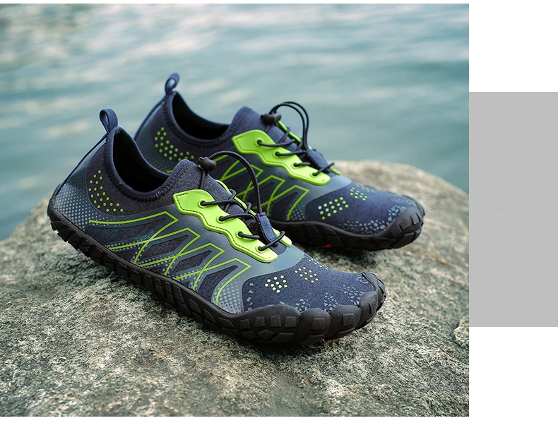 breathable sneakers (42)
