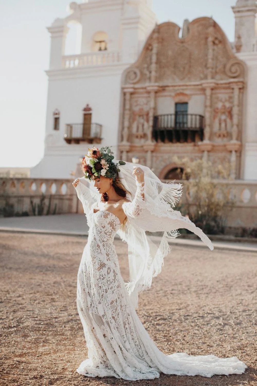 this-wedding-inspiration-at-san-xavier-del-bac-is-the-epitome-of-southwestern-chic-32-700x1050