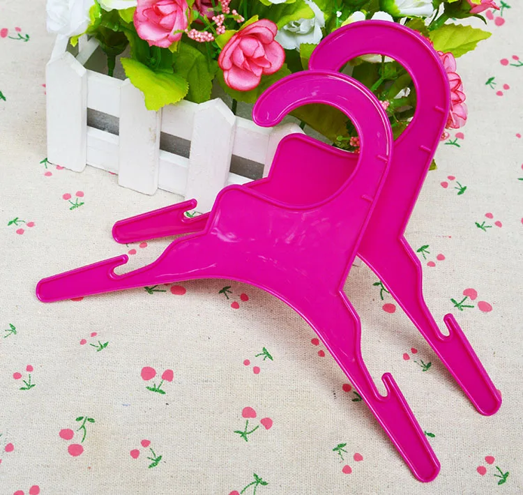 D15_5pcs_lot_Plastic_Pet_Dog_Clothes_Rack_Hanger_High_quality_Baby_Pet_Clothes_Tree_Hangers_white_Red_Drop_shipping_ (9)