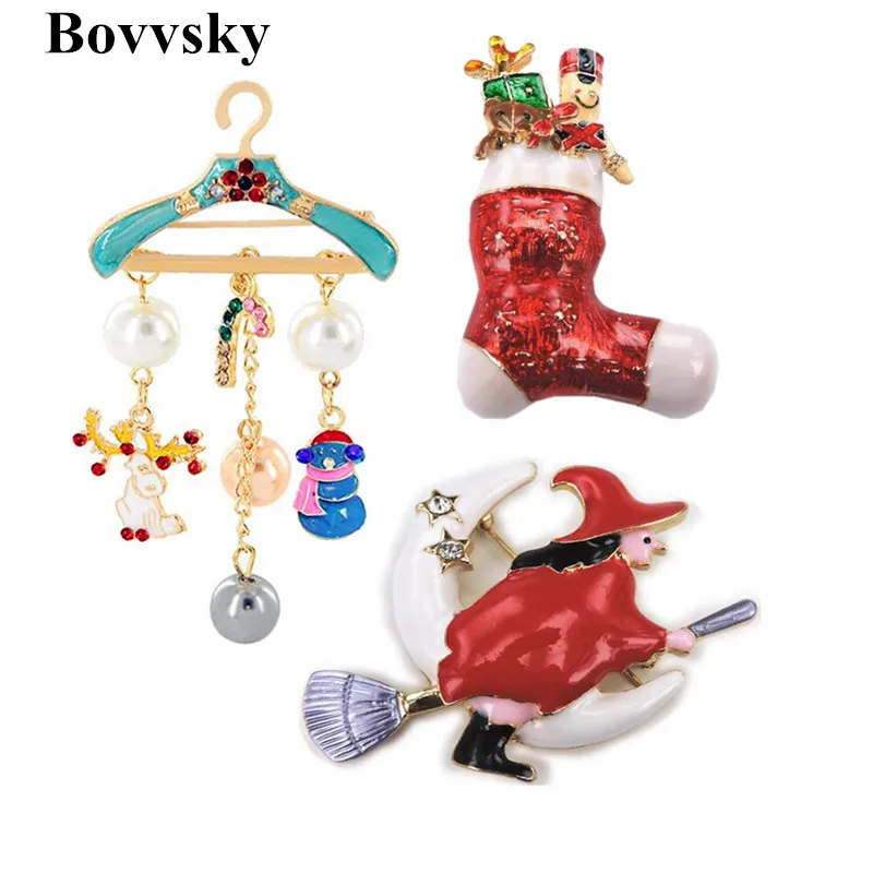 

Bovvsky Enamel Brooches Santa Claus Sock hanger Christmas Socks Boutonniere Rhinestone Brooches For Women New year Gift