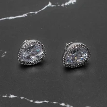 Серьги-гвоздики в форме капли с кубическим цирконием