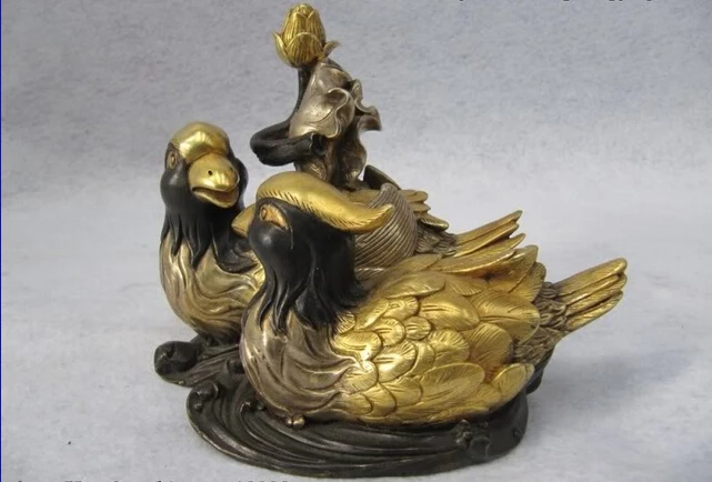 

Elegant old S0491 Exquisite Pure Bronze 24K Gold Gild lotus flower mandarin duck Bird Play water statue