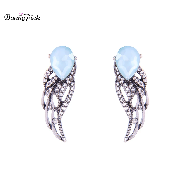 

Banny Pink Vintage Rhinestone Wings Studs Earrings For Women Chunky Waterdrop Pendant Post Earrings Fashion Jewelry Pendientes