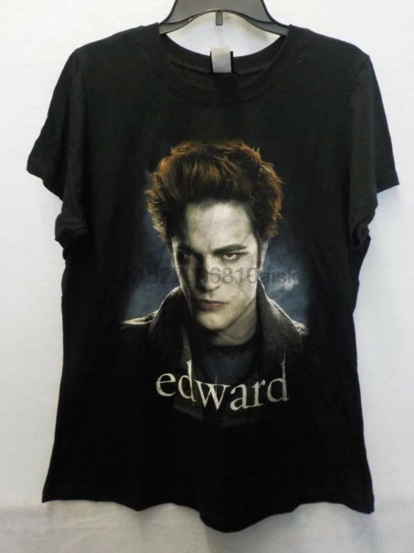 

WOMENS PLUS SIZE TWILIGHT SAGA EDWARD BLACK GRAPHIC TSHIRT NEW #13408V