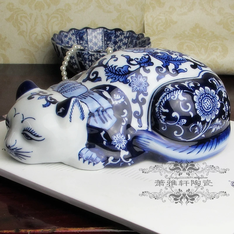 

cer new Chinese style retro blue and white porcelain lazy cat woman European Home Furnishing ceramic ornaments decoration access