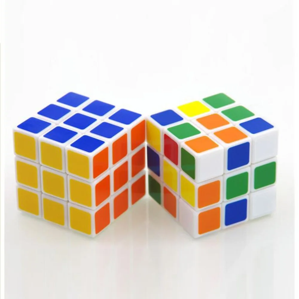 

1pcs New Flash Magic Cube Restore Puzzle Durable Plastic Magic Props Tricks 1 Second Instant Restore Magical Intelligence Toys