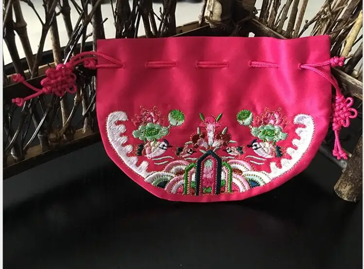 5pcs beautiful embroidery perfume pouch Dragon Boat Festival fragrance