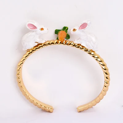Ле nereides браслет для женщин кролик морковь браслет продукт сладкий девушки Европейский и Американский стиль - Окраска металла: Светло-желтый, золотистый цвет