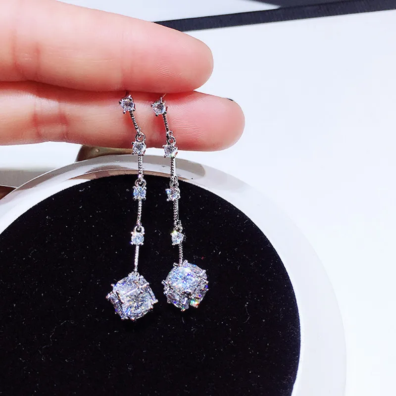 

Dominated 2019 new joker personality long tassels Water Drop style Cubic Zirconia ball Drop earrings fashion Women