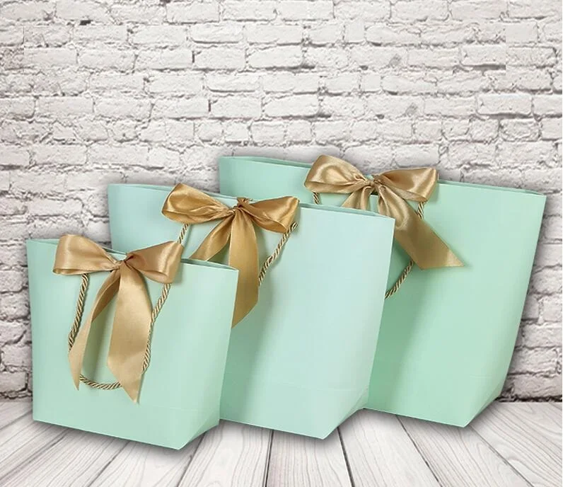 30 шт. 3 размера большой Подарочный пакет с лентой красочные бумажный упаковочный пакет Multi-function Подарочный упаковочный пакет ленты подарок сумки - Цвет: light blue