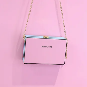 

Yuhua, 2020 new fashion women handbags, casual golden chain box bag, trend shoulder bag, simple woman messenger bag.