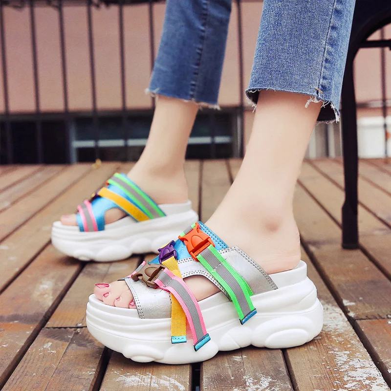 

Slides Med Women's Slippers 2019 Woman Shoes Luxury Multicolored Sandals Platform Sliders New Beach Designer Flat Summer PU