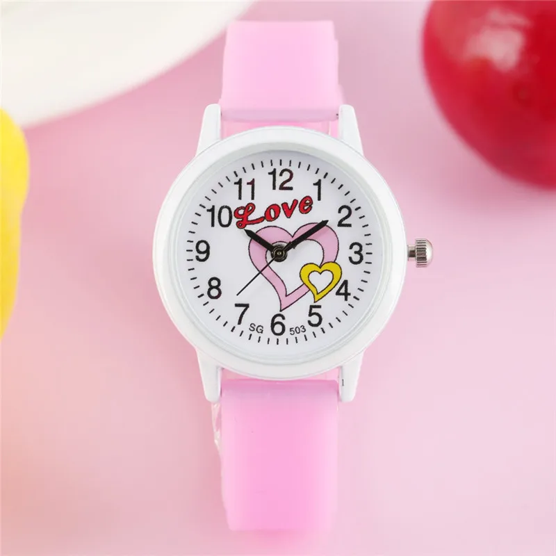 Классические кварцевые часы с героями мультфильмов для девочек, розовые часы в форме сердца с циферблатом для детей, кварцевые наручные