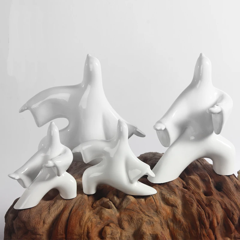 Creative home decor figures Office desktop decoration people statue