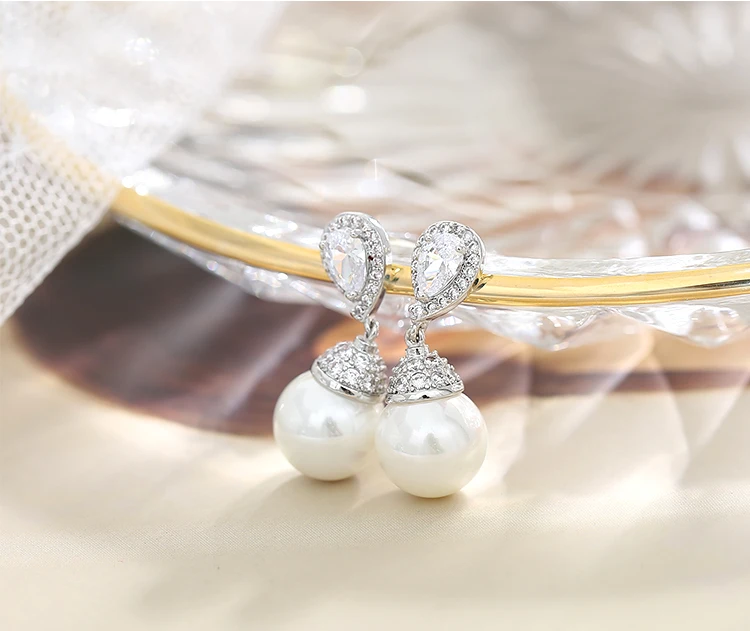 drop-shape-crystal-pearl-drop-earrings_16