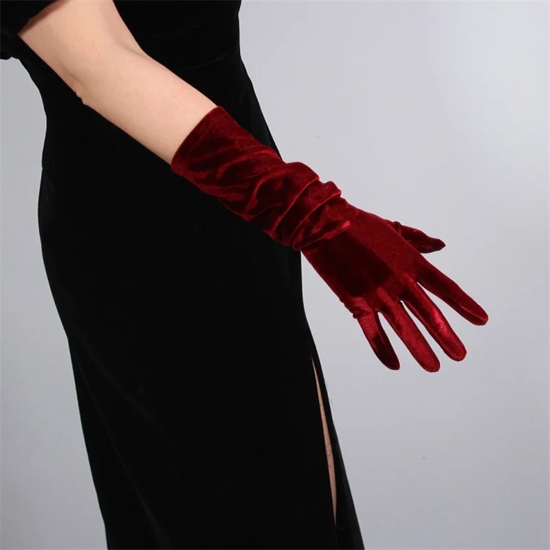 бархатные перчатки