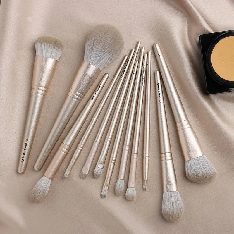 Yutong 2019 New Year Collection Brush Set _ 2
