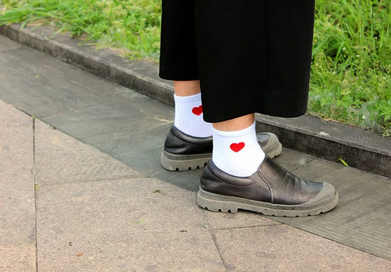 Новые красные носки с сердечками Милые простые базовые женские носки в студенческом стиле теплые мягкие хлопковые носки на весну, лето, осень и зиму