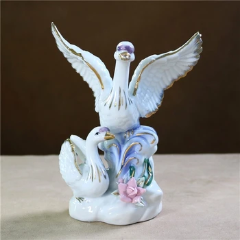 

Elegant Porcelain Couple Swan Figurine Ceramic Swan Copulation Miniature Handicraft Ornament Wedding Decor Valentine's Day Gift