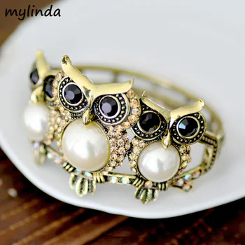 

Antique Bronze Plating Owl Shaped Big Imitation Pearl Bangles Fashion Rhinestine Bracelets for Women Christmas Gift