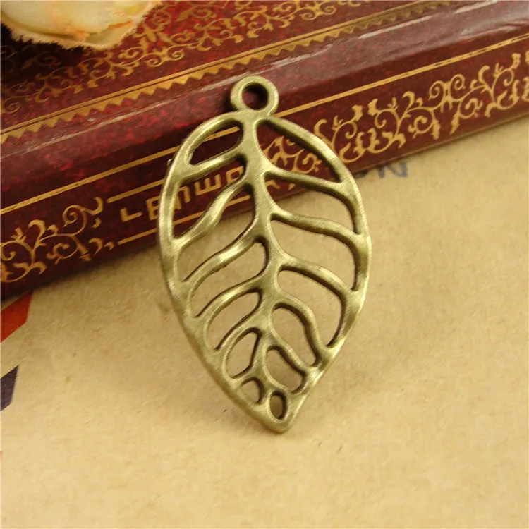 14 Leaf PendantBeads 2 Styles Included