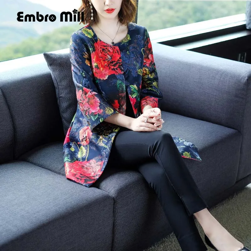 

Vintage floral autumn beading Outwears woman O-neck 3/4 sleeve high quality elegant lady plus size Jacquard trench coat M-4XL