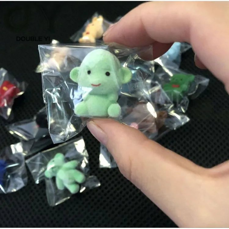 Набор из 2 разноцветных мини-брелков для ключей, стекающихся кукол, маленький подарок для мобильного телефона, стекающихся подвесок