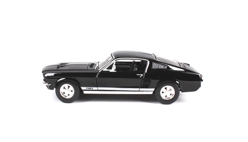 1:18 Ford 1967 Mustang GTA Fastblack автомобиль черный и зеленый цинковый сплав модель автомобиля литье под давлением для коллекции мальчиков Игрушки Подарки