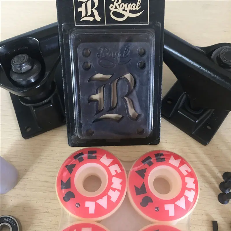 skateboard trucks andbearings andwheels (14)