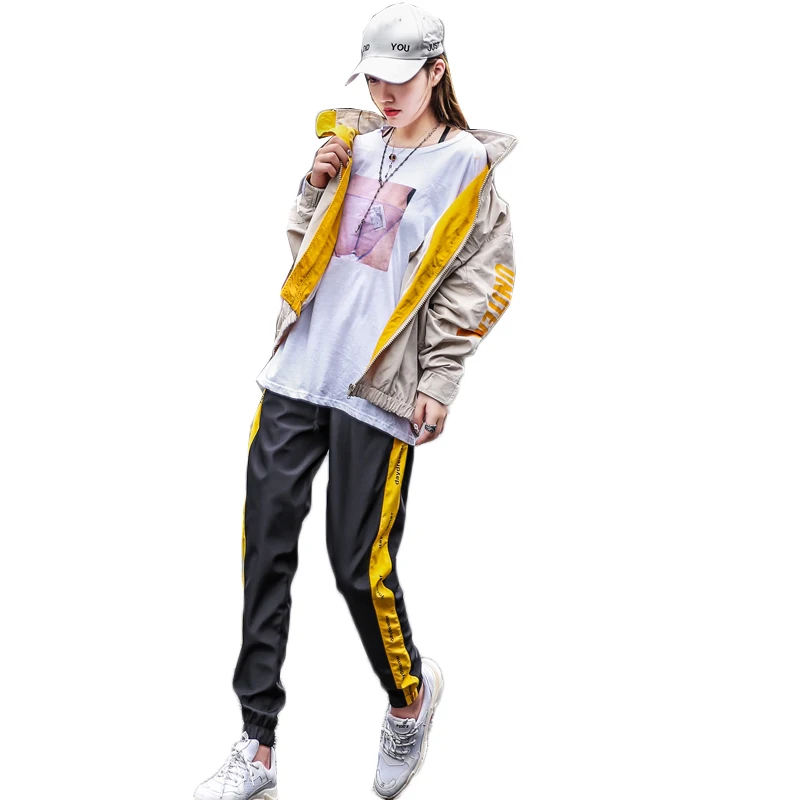 

2019 Spring BF Sports Suit Female Color Matching Short Jacket Beam Pants Two-piece Women's Large Size Leisure Tracksuit Set W660