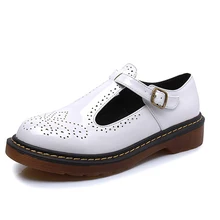 Броги с перфорацией и круглым носком; женские туфли из лакированной кожи с вырезами на плоской подошве; Эспадрильи с ремешком на щиколотке; женские лоферы в британском стиле; большие размеры